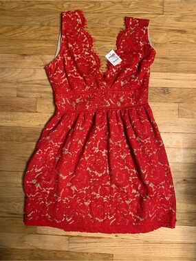 Charlotte Russe Red Lace V-Neck Sleeveless Top